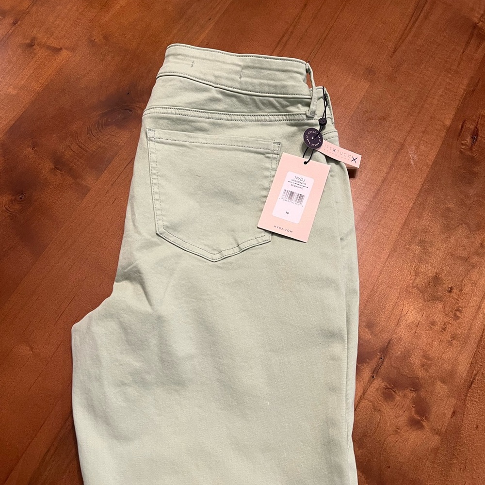 NYDJ Women's Mint Straight Leg Jeans